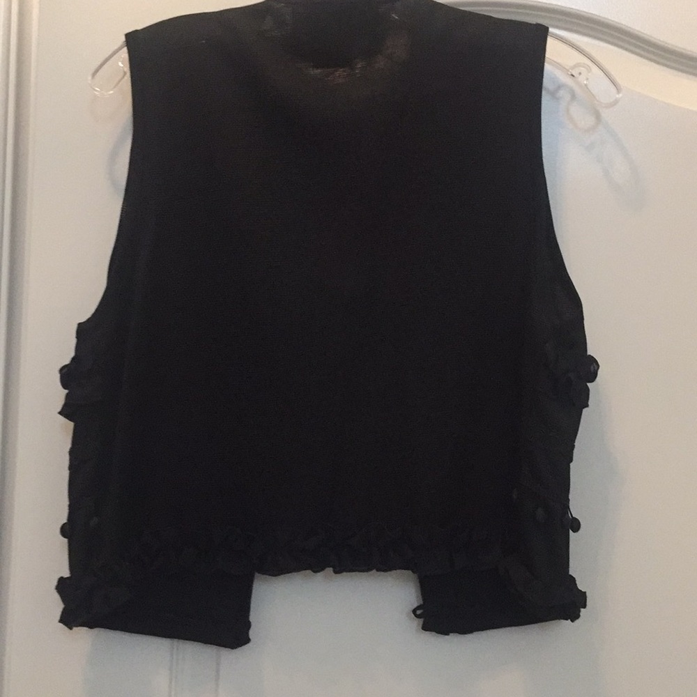 Vest - Picture 3 of 4